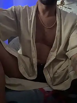 Snapshot of KySir1990 chatting on February 2026 08:29:02 PM KySir1990 online show from February 2026 08:29:02 PM