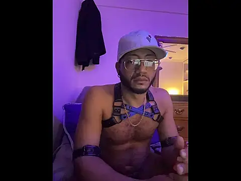 Snapshot of KySir1990 chatting on February 2026 03:21:02 AM KySir1990 online show from February 2026 03:21:02 AM