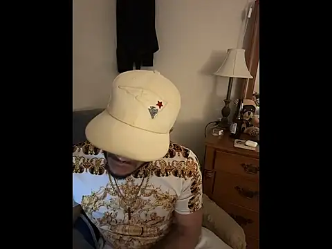 Snapshot of KySir1990 chatting on February 2026 10:48:02 PM KySir1990 online show from February 2026 10:48:02 PM