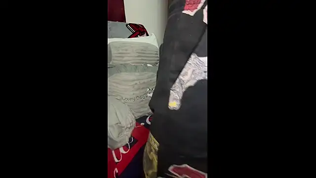 Snapshot of KySir1990 chatting on February 2026 11:32:01 AM KySir1990 online show from February 2026 11:32:01 AM