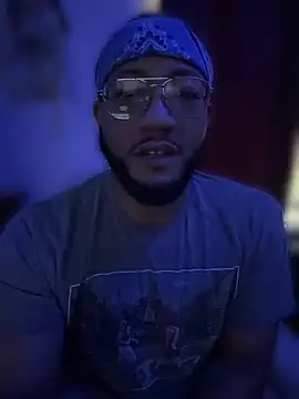 KySir1990 online show from April 2026 04:43:02 PM