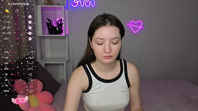 Fairyy Moon online show from October 2025 12:32:01 AM