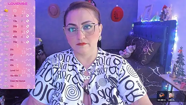 Snapshot of Ivonnee__ chatting on January 2025 03:00:02 AM Ivonnee online show from January 2025 03:00:02 AM