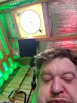 alienbunny online show from January 2025 05:43:02 PM