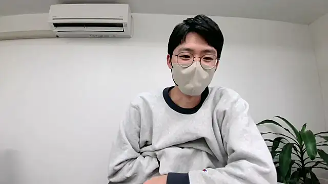 TakuryuJPN online show from February 2025 09:41:02 PM