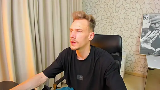 MateoBenjaminX online show from March 2025 05:08:02 PM