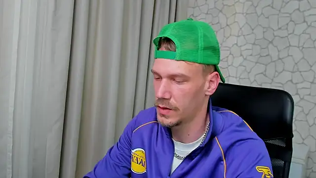 MateoBenjaminX online show from March 2025 02:40:01 PM