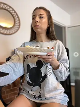 Mia Ethan online show from September 2025 09:55:02 AM