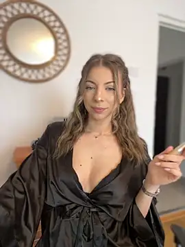 Mia Ethan online show from September 2025 09:11:02 AM