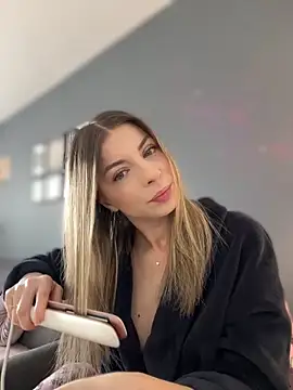 Snapshot of Mia_Ethan chatting on April 2026 05:38:01 AM Mia Ethan online show from April 2026 05:38:01 AM