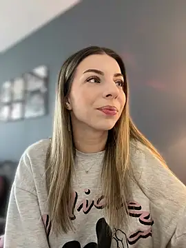 Snapshot of Mia_Ethan chatting on April 2026 10:14:02 AM Mia Ethan online show from April 2026 10:14:02 AM