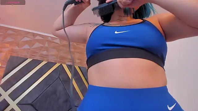 Snapshot of Alahia_Dangelo chatting on February 2025 11:44:02 AM Alahia Dangelo online show from February 2025 11:44:02 AM