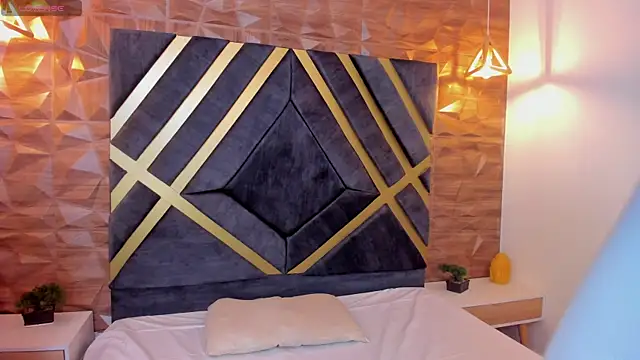 Snapshot of Alahia_Dangelo chatting on March 2025 02:43:02 PM Alahia Dangelo online show from March 2025 02:43:02 PM