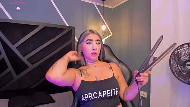 Snapshot of Alahia_Dangelo chatting on September 2025 11:35:01 AM Alahia Dangelo online show from September 2025 11:35:01 AM