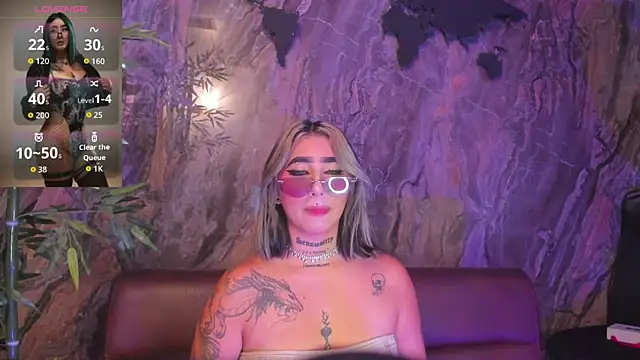 Snapshot of Alahia_Dangelo chatting on October 2025 05:23:02 PM Alahia Dangelo online show from October 2025 05:23:02 PM