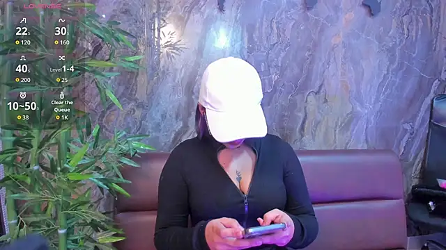 Snapshot of Alahia_Dangelo chatting on November 2025 05:30:01 PM Alahia Dangelo online show from November 2025 05:30:01 PM