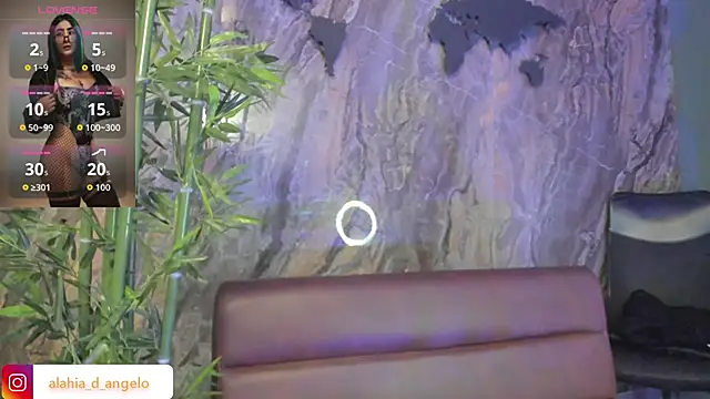 Snapshot of Alahia_Dangelo chatting on November 2025 05:28:02 AM Alahia Dangelo online show from November 2025 05:28:02 AM