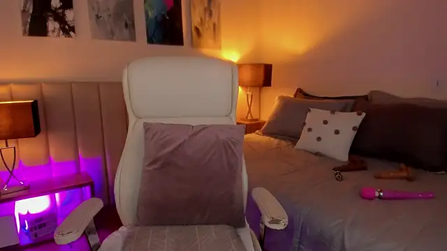 DaniRousse online show from January 2026 04:21:02 PM