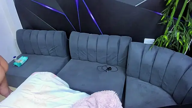 Snapshot of playsgirlhot chatting on September 2025 02:17:02 PM playsgirlhot online show from September 2025 02:17:02 PM