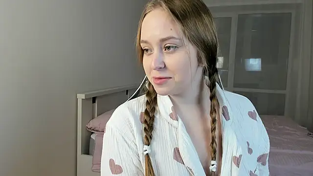 Snapshot of endlesssoffi chatting on December 2024 11:53:02 PM endlesssoffi online show from December 2024 11:53:02 PM