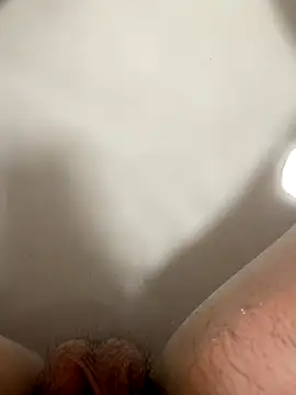 Snapshot of Hugo76578 chatting on November 2025 10:10:02 PM Hugo76578 online show from November 2025 10:10:02 PM