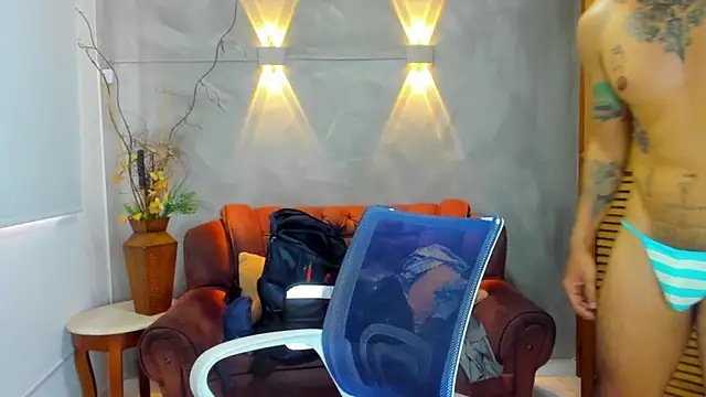 Snapshot of Dylanstonne chatting on December 2024 07:55:01 PM Dylanstonne online show from December 2024 07:55:01 PM