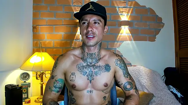 Snapshot of Dylanstonne chatting on March 2025 04:12:02 AM Dylanstonne online show from March 2025 04:12:02 AM