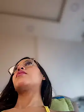 Snapshot of AnaSofia_07sv chatting on April 2026 05:34:01 AM AnaSofia 07sv online show from April 2026 05:34:01 AM