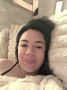 Snapshot of Bella_fournier chatting on April 2026 08:34:02 AM Bella fournier online show from April 2026 08:34:02 AM