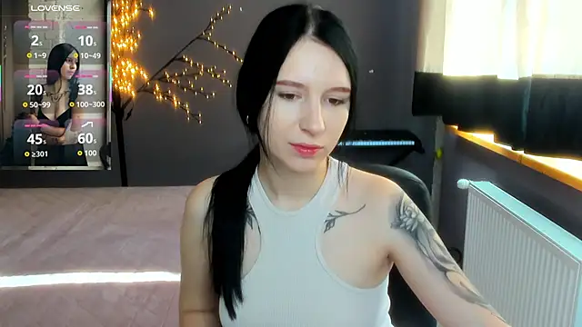 Snapshot of KarolinaBlacks chatting on April 2026 05:30:01 AM KarolinaBlacks online show from April 2026 05:30:01 AM