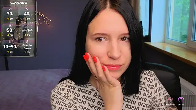 Snapshot of KarolinaBlacks chatting on June 2026 05:24:01 AM KarolinaBlacks online show from June 2026 05:24:01 AM