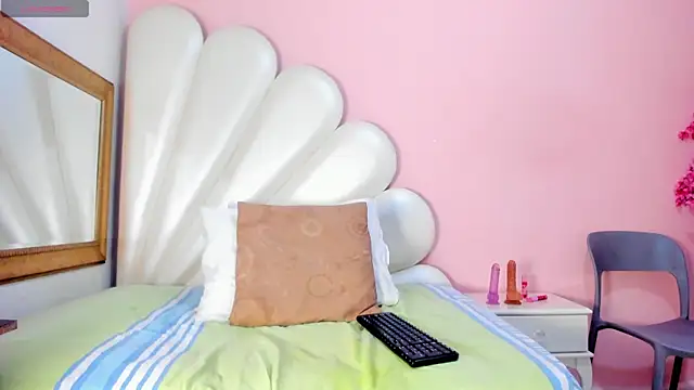 Ally Parkeer  online show from February 2025 04:56:02 PM