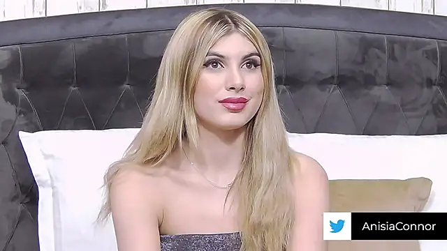 AnisiaConnor online show from October 2025 06:16:02 PM