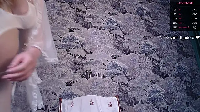 Snapshot of Ambrosia_nectar chatting on April 2026 12:29:02 PM Ambrosia nectar online show from April 2026 12:29:02 PM