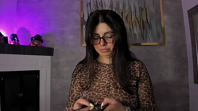 Vioolletta online show from December 2025 07:21:02 PM