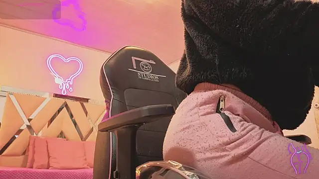 Laylafoxy tay online show from December 2025 03:23:01 AM