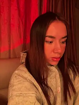 Snapshot of Im_Valen_Cute chatting on April 2026 03:00:01 AM Im Valen Cute online show from April 2026 03:00:01 AM