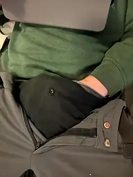 Dan8736 online show from November 2025 10:34:01 PM