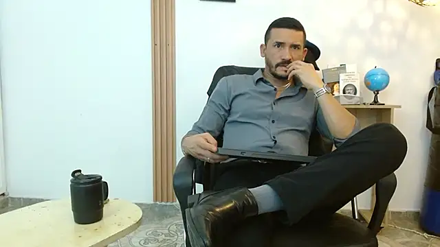 Reiko 85  online show from October 2025 07:34:02 PM