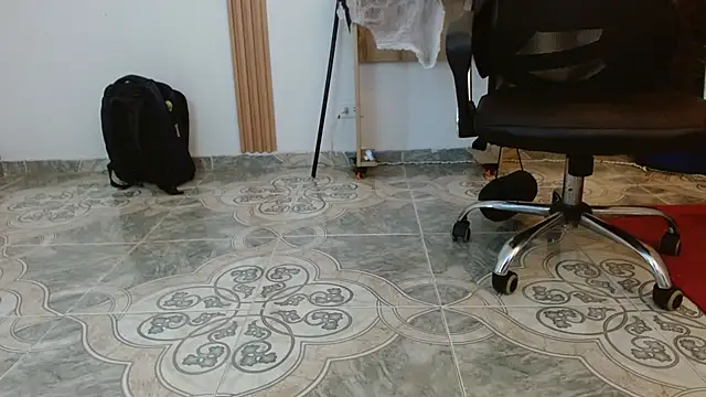 Reiko 85  online show from October 2025 02:47:02 PM