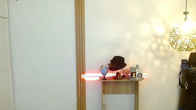 Reiko 85  online show from November 2025 02:40:02 PM