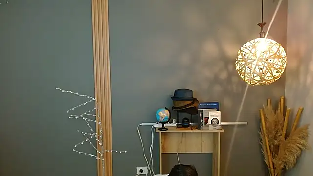 Reiko 85  online show from February 2026 02:35:01 PM