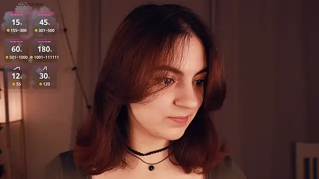 Snapshot of DracosMoon chatting on January 2025 07:03:01 AM DracosMoon online show from January 2025 07:03:01 AM