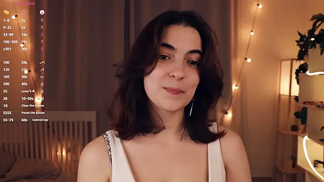 Snapshot of DracosMoon chatting on January 2025 12:37:01 PM DracosMoon online show from January 2025 12:37:01 PM