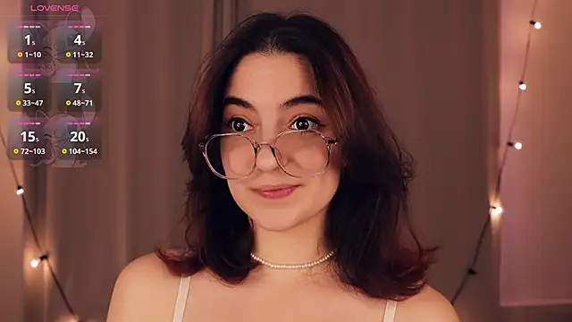 Snapshot of DracosMoon chatting on February 2025 10:48:02 AM DracosMoon online show from February 2025 10:48:02 AM