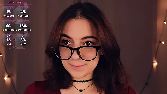 Snapshot of DracosMoon chatting on February 2025 07:04:02 AM DracosMoon online show from February 2025 07:04:02 AM