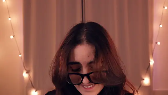 Snapshot of DracosMoon chatting on February 2025 09:39:02 AM DracosMoon online show from February 2025 09:39:02 AM