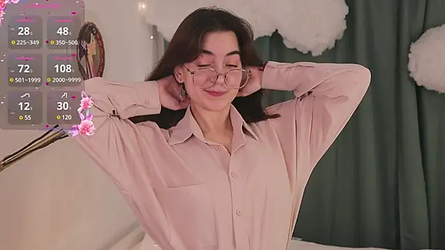 Snapshot of DracosMoon chatting on March 2025 07:15:01 AM DracosMoon online show from March 2025 07:15:01 AM