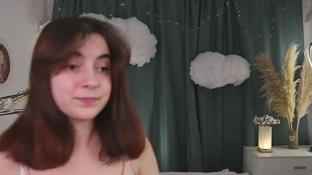 Snapshot of DracosMoon chatting on March 2025 07:07:02 AM DracosMoon online show from March 2025 07:07:02 AM