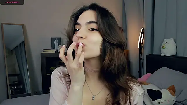 Snapshot of DracosMoon chatting on September 2025 07:08:02 AM DracosMoon online show from September 2025 07:08:02 AM